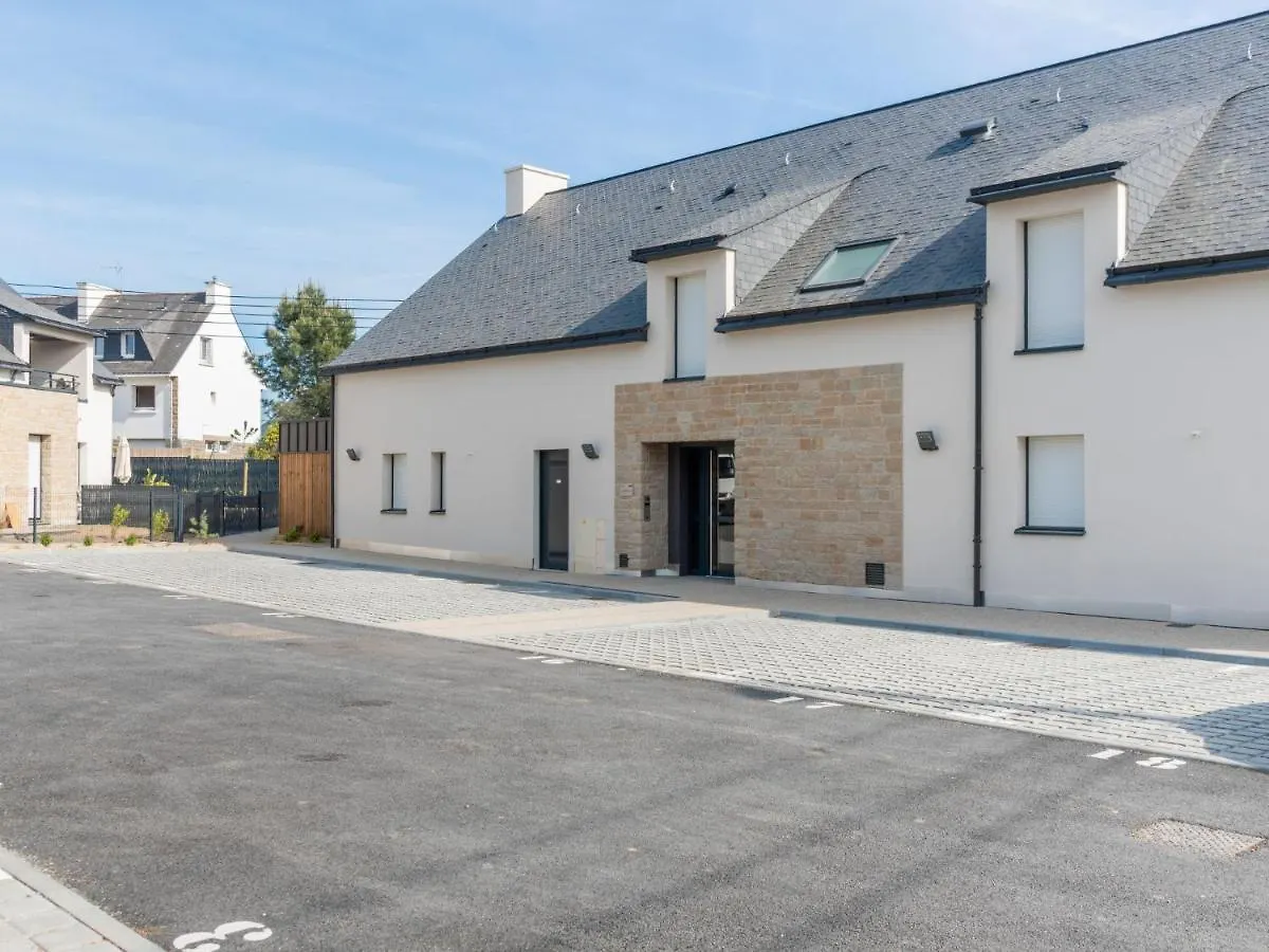 Apartment Les Villas Du Men Du-2 By Interhome Carnac